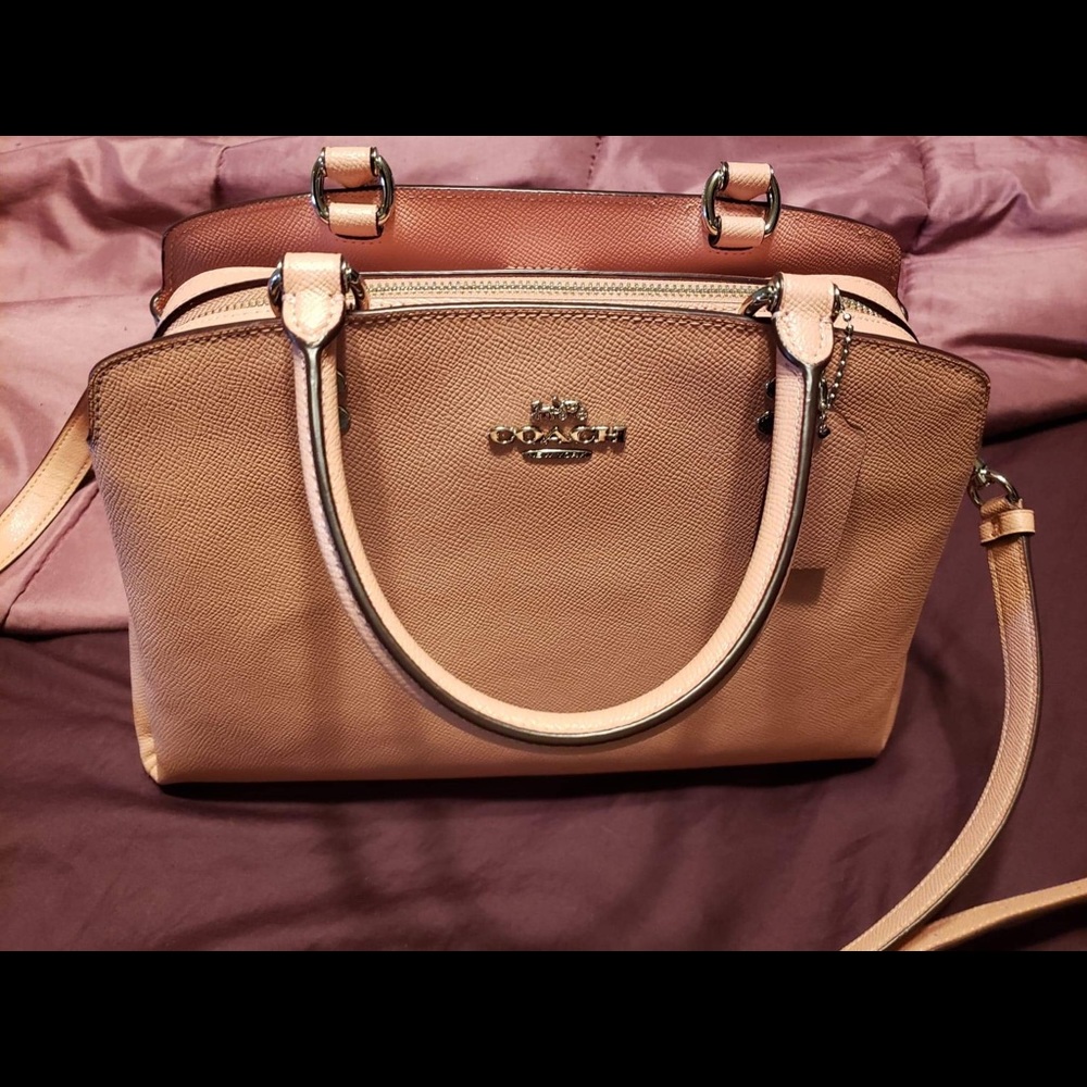 Coach Lilly carry all